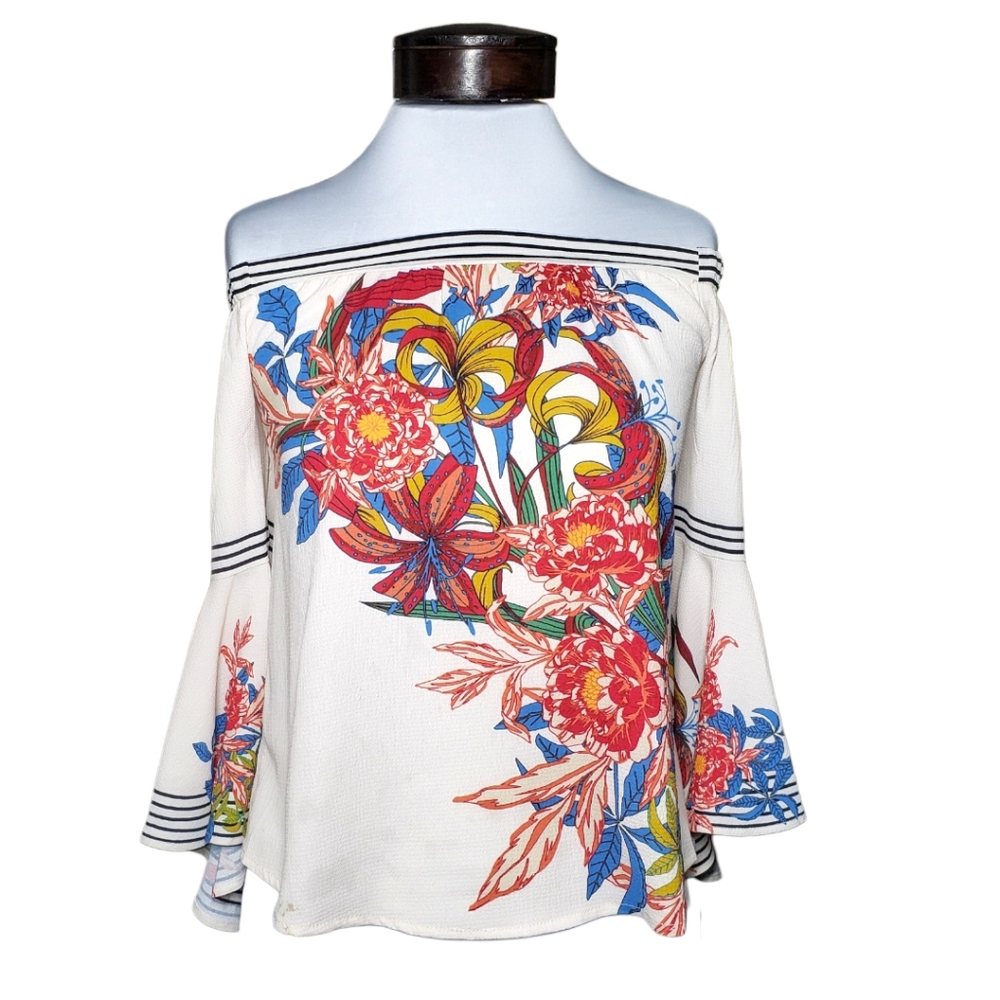 Flying Tomato Women's Bell Sleeve Off the Shoulder Floral Top Small
